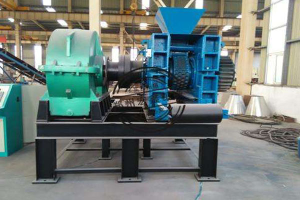 礦粉壓球機(jī) 礦粉壓球機(jī)